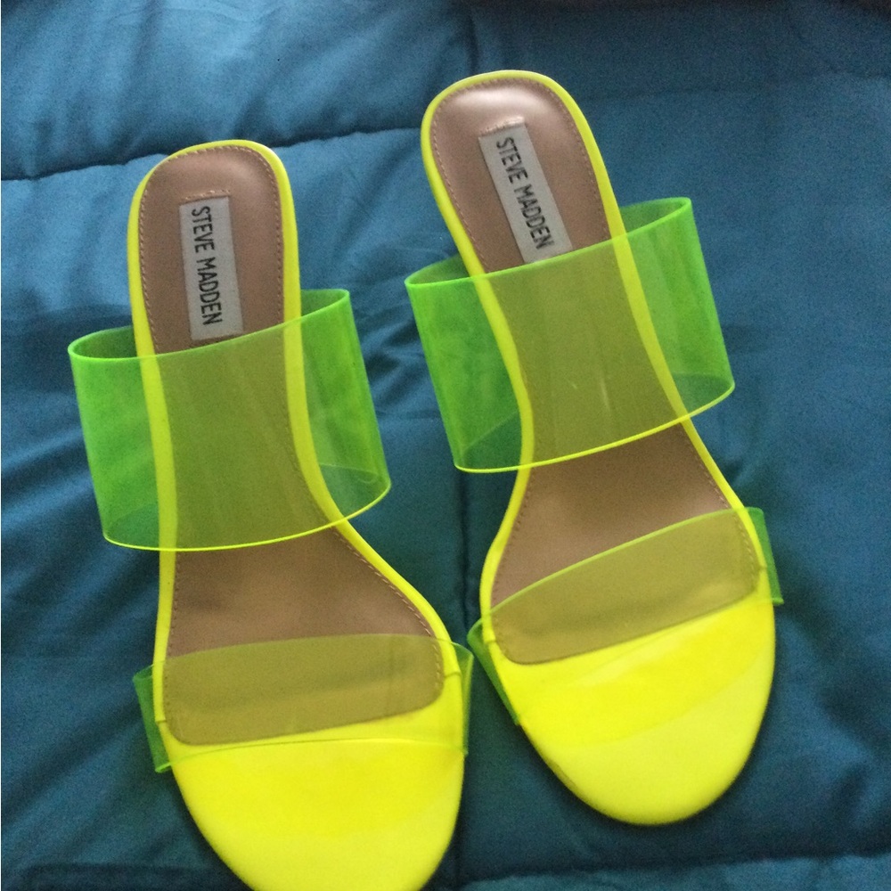 Steve Madden Yellow Heels Vibrant Fashion Statement